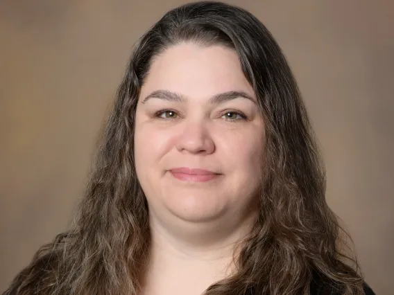 Tiffanie Cagle headshot 