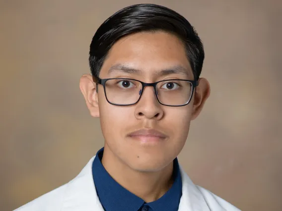 Headshot of Fidel Saenz